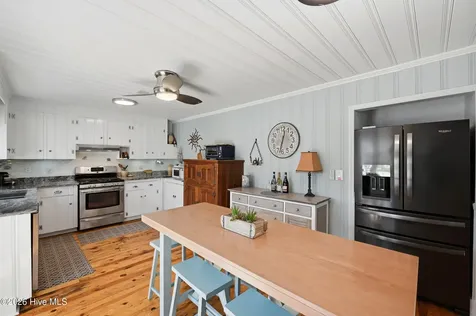 102 S Fodale Avenue Southport NC 28461