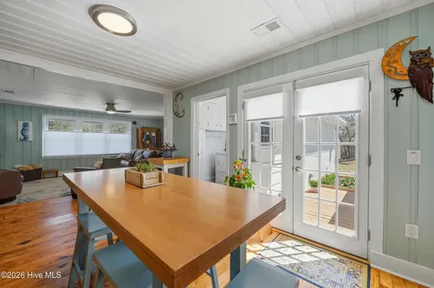 102 S Fodale Avenue Southport NC 28461