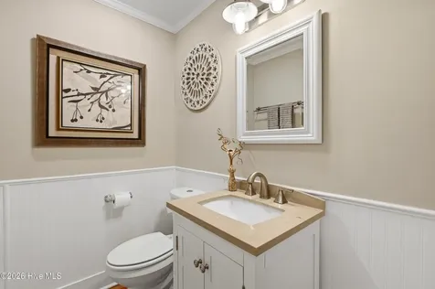 102 S Fodale Avenue Southport NC 28461
