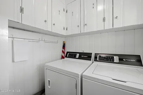102 S Fodale Avenue Southport NC 28461