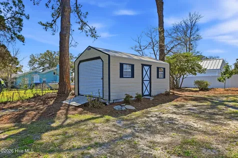 102 S Fodale Avenue Southport NC 28461