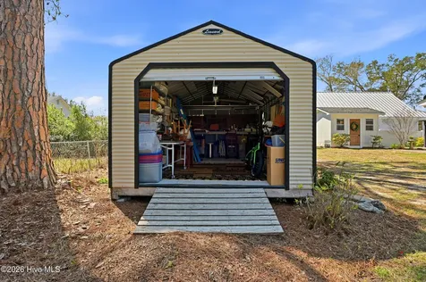 102 S Fodale Avenue Southport NC 28461