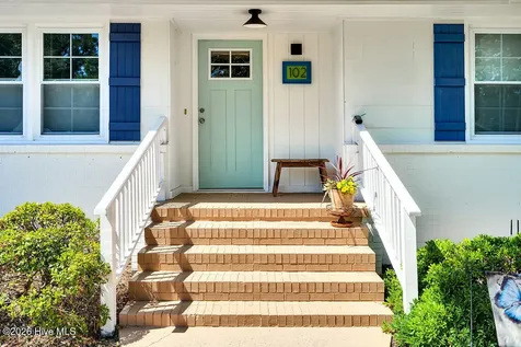 102 S Fodale Avenue Southport NC 28461