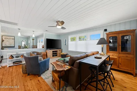 102 S Fodale Avenue Southport NC 28461