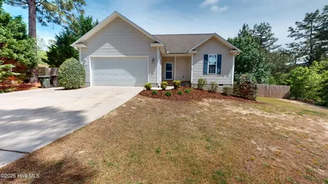 617 Seymour Street Aberdeen NC 28315