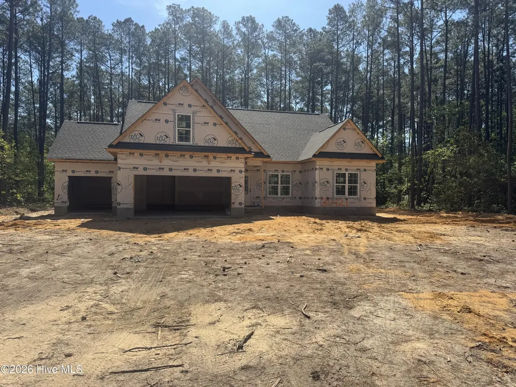 30421 E Lake Road Wagram NC 28396