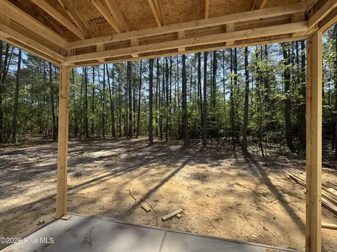 30421 E Lake Road Wagram NC 28396