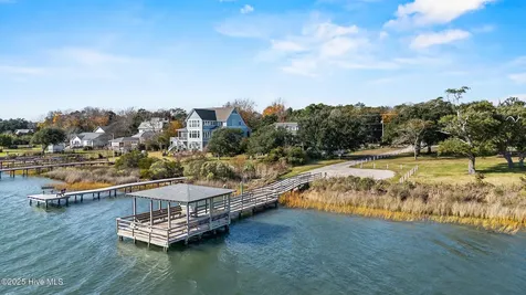 214 Salt Marsh Lane Hampstead NC 28443