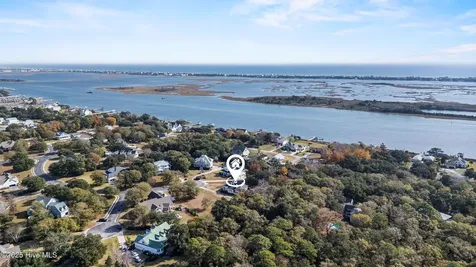 214 Salt Marsh Lane Hampstead NC 28443