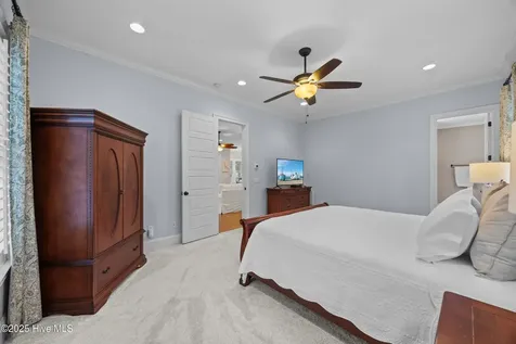 214 Salt Marsh Lane Hampstead NC 28443