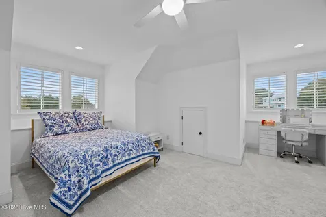 214 Salt Marsh Lane Hampstead NC 28443