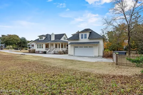 214 Salt Marsh Lane Hampstead NC 28443