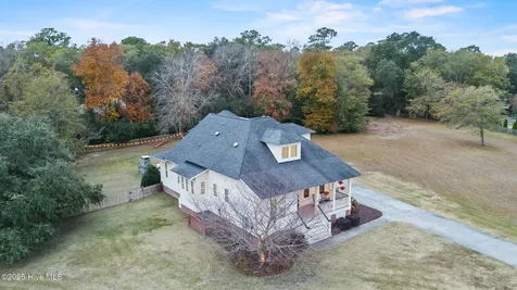 214 Salt Marsh Lane Hampstead NC 28443