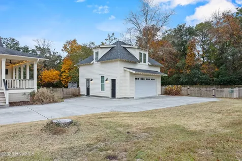 214 Salt Marsh Lane Hampstead NC 28443