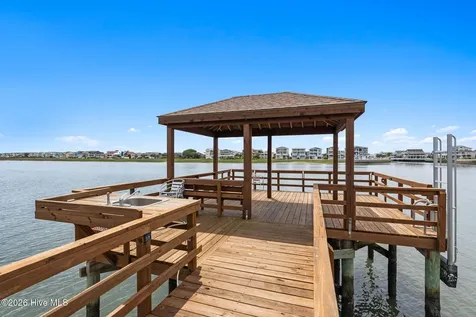2022 W Sea Aire Canal SW Supply NC 28462