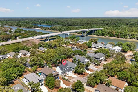 163 NE 2nd Street Oak Island NC 28465