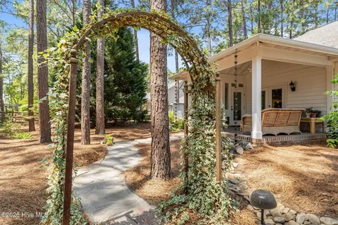 115 Vincent Way Aberdeen NC 28315