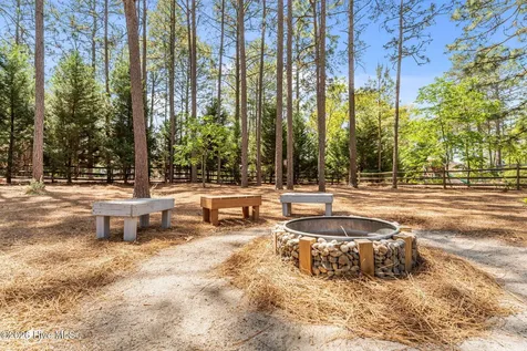 115 Vincent Way Aberdeen NC 28315