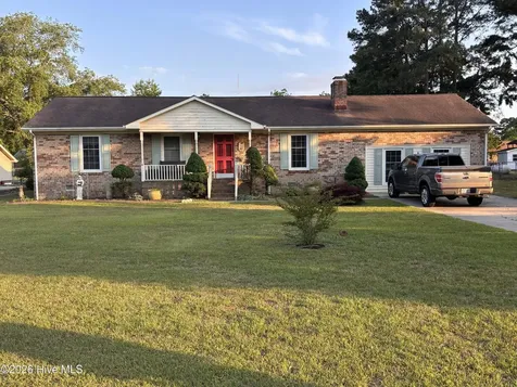 2485 Pine Knoll Drive Kinston NC 28504