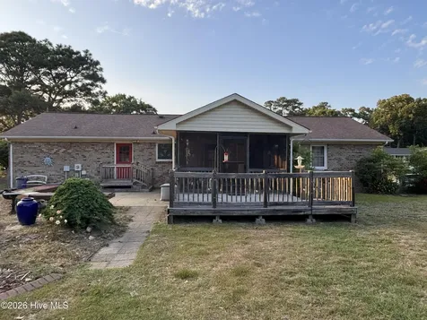 2485 Pine Knoll Drive Kinston NC 28504
