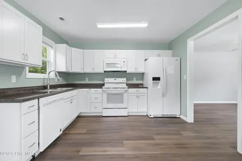 629 Walnut Drive Jacksonville NC 28540