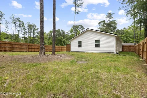 629 Walnut Drive Jacksonville NC 28540
