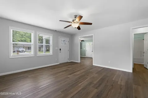 629 Walnut Drive Jacksonville NC 28540
