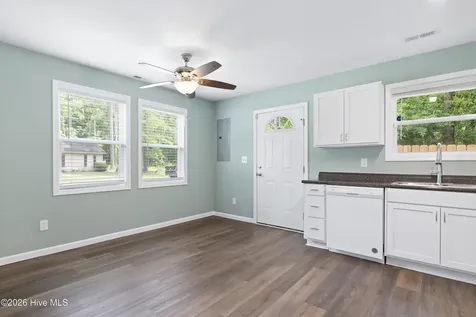 629 Walnut Drive Jacksonville NC 28540