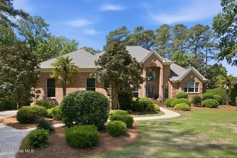 104 York Court Chocowinity NC 27817