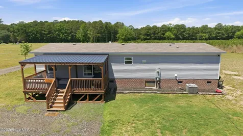 2948 Old New Bern Road Chocowinity NC 27817