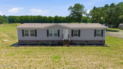 2948 Old New Bern Road Chocowinity NC 27817
