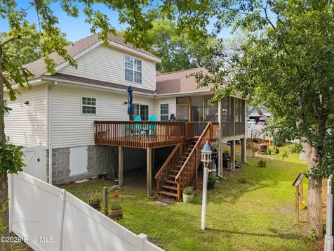 1004 Gate 3 SW Shallotte NC 28470