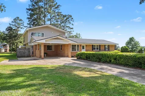 406 Connies Circle Goldsboro NC 27530