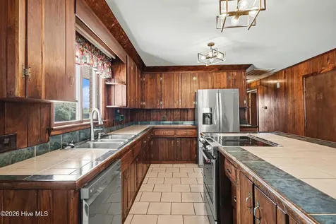406 Connies Circle Goldsboro NC 27530