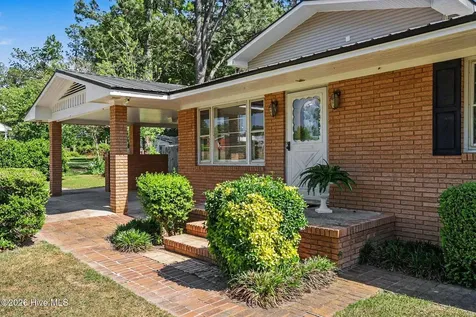 406 Connies Circle Goldsboro NC 27530