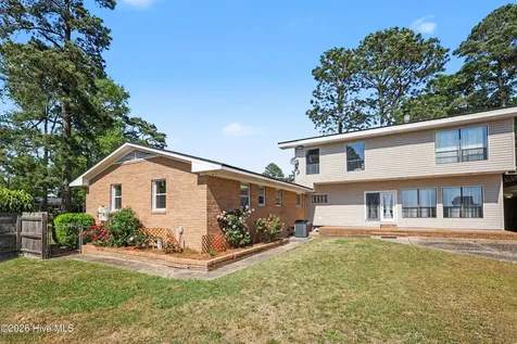 406 Connies Circle Goldsboro NC 27530