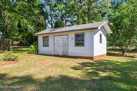 406 Connies Circle Goldsboro NC 27530