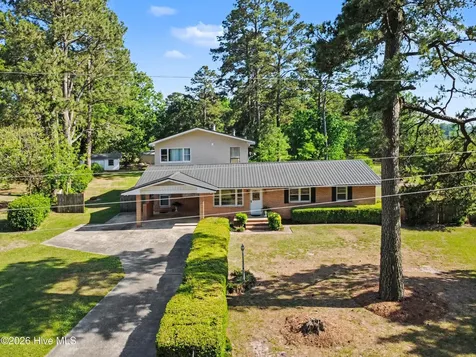 406 Connies Circle Goldsboro NC 27530