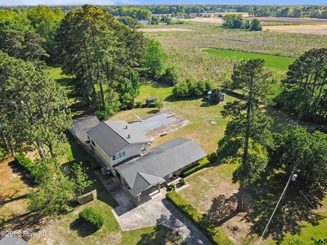 406 Connies Circle Goldsboro NC 27530