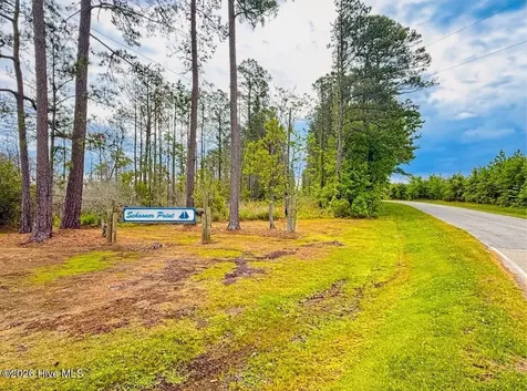 731 Schooner Point Road Belhaven NC 27810
