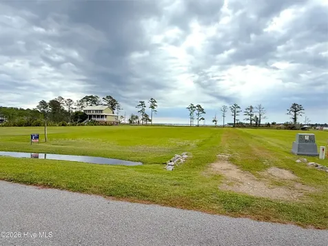 731 Schooner Point Road Belhaven NC 27810