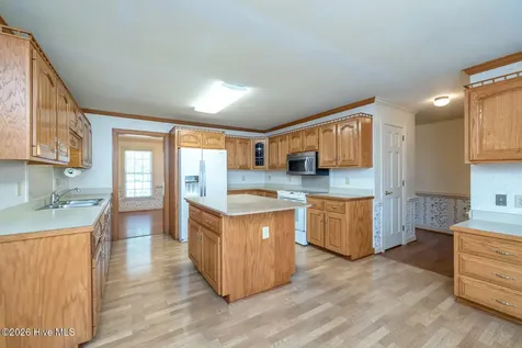 140 Spring Creek Lane Wilmington NC 28411