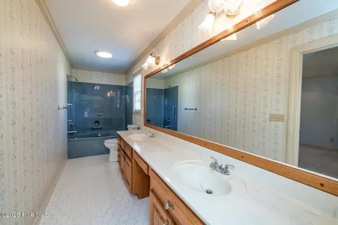 140 Spring Creek Lane Wilmington NC 28411