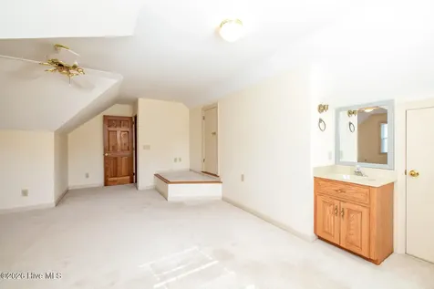 140 Spring Creek Lane Wilmington NC 28411