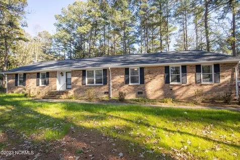 901 Glendale Drive Aberdeen NC 28315
