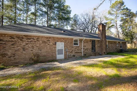 901 Glendale Drive Aberdeen NC 28315