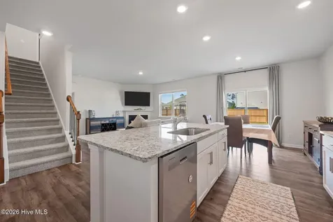 1027 Minnette Circle New Bern NC 28562