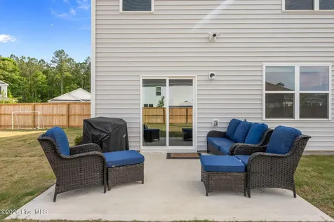 1027 Minnette Circle New Bern NC 28562