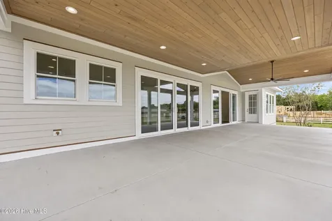 523 Ballast Point Road Hampstead NC 28443
