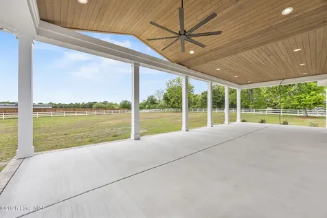 523 Ballast Point Road Hampstead NC 28443